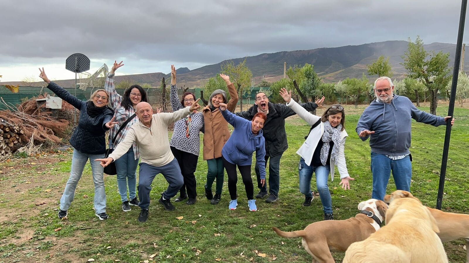 ancianos disfrutando gracias al envejecimiento activo